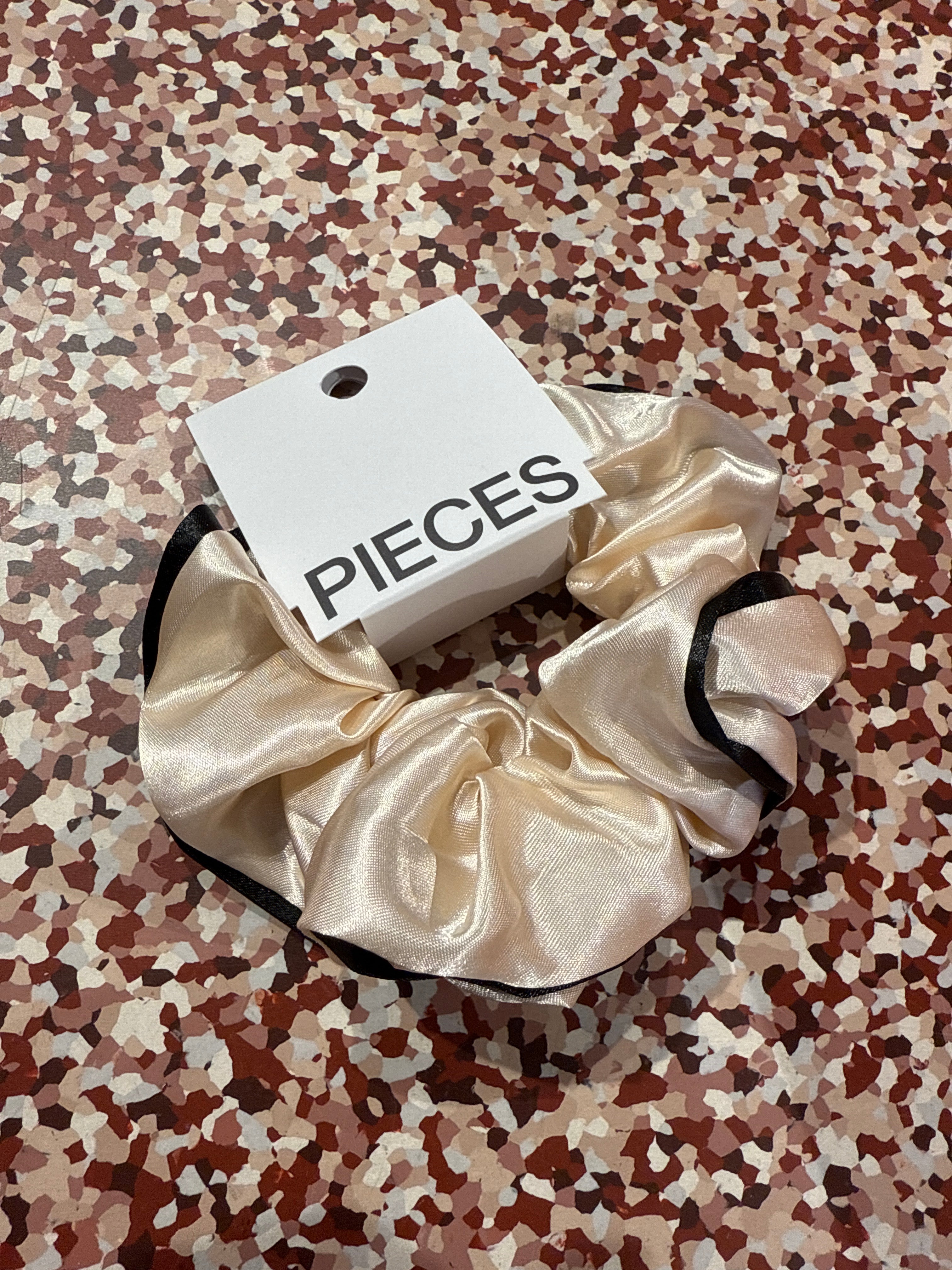 PCLIZZI Hair Accessory - Black